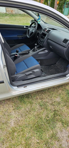 VW Golf 5 - 1.6i  | Mobile.bg    15