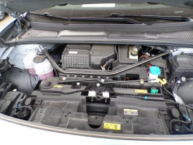 VW ID.7 TOURER PRO 82 kWh/Панорама/Хедъп/Масаж/Подгрев, снимка 12