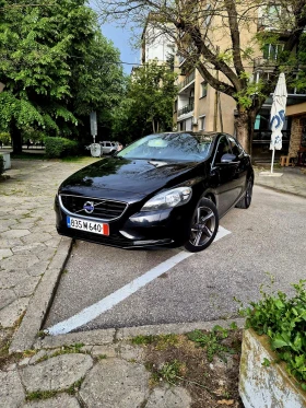 ������ Volvo V40