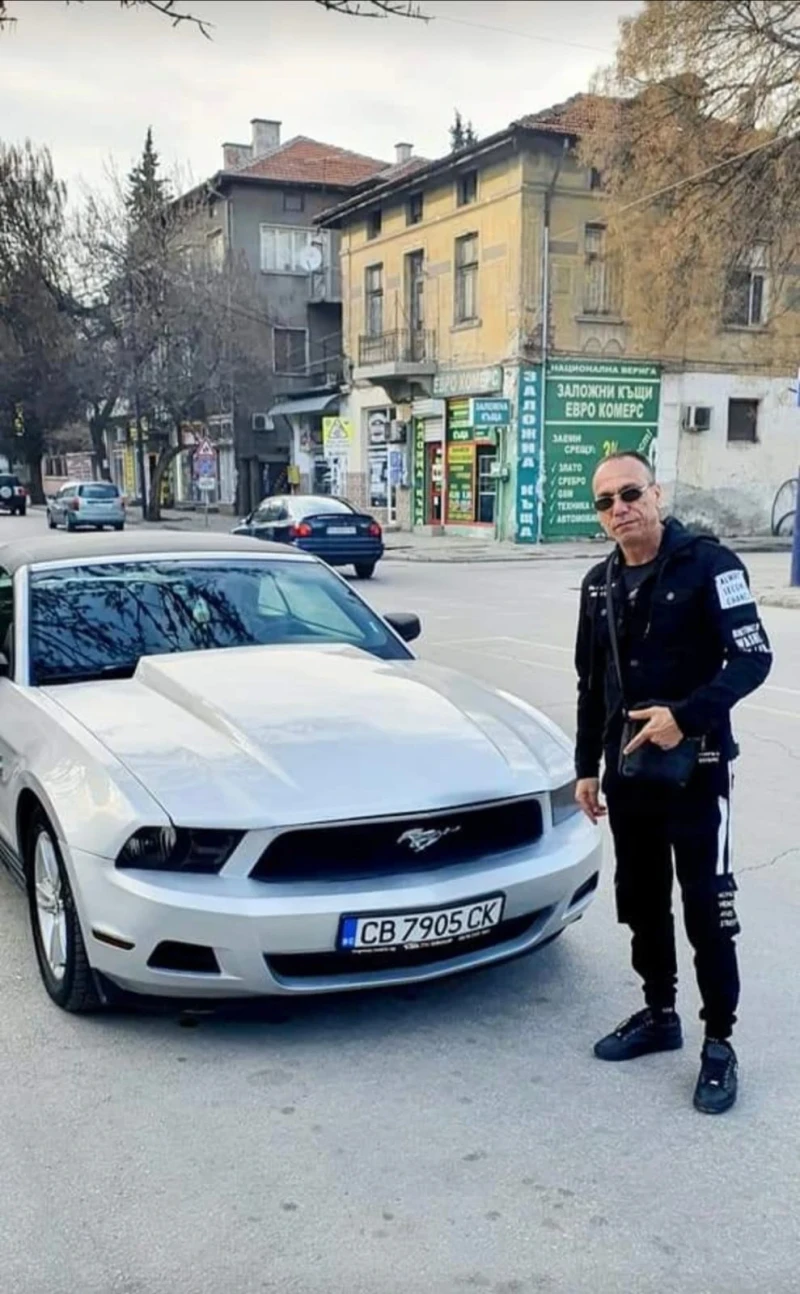 Ford Mustang Generacia, снимка 2 - Автомобили и джипове - 48159774