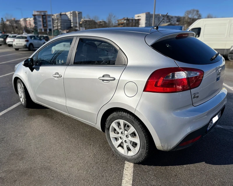 Kia Rio, снимка 9 - Автомобили и джипове - 48539198