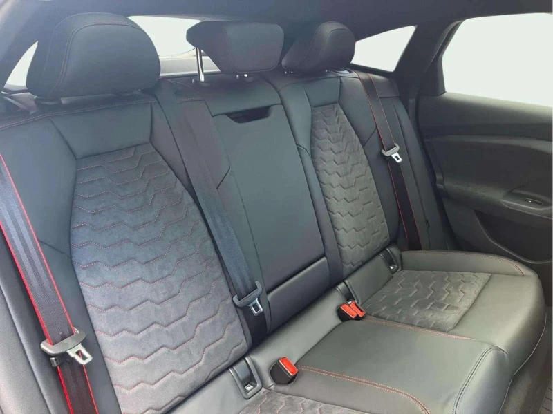 Audi A6 e-tron, снимка 15 - Автомобили и джипове - 50473110