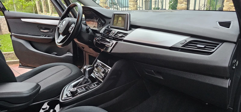 BMW 218 Gran Tourer 218d Advantage , снимка 10 - Автомобили и джипове - 50476100