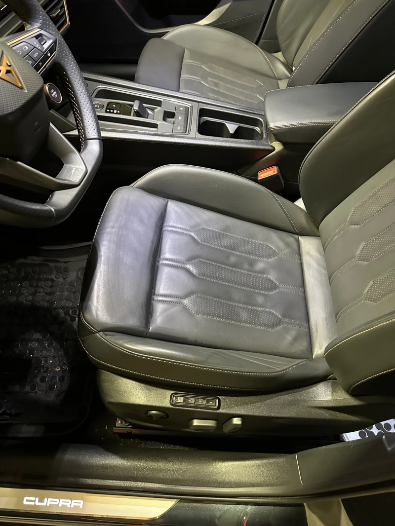 Cupra Formentor Plug in хибрид/1.4 VZ/ 245 к.с/ Гаранция-2027г, снимка 15 - Автомобили и джипове - 51034221