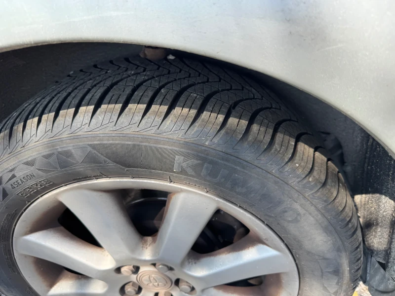 Toyota Avensis Avensis 1.8 benzin, снимка 2 - Автомобили и джипове - 51136954