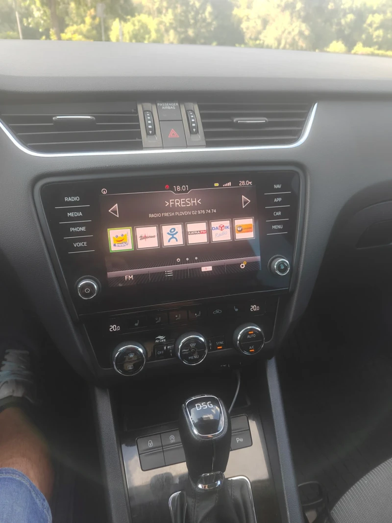 Skoda Octavia 1.6, снимка 12 - Автомобили и джипове - 52818352