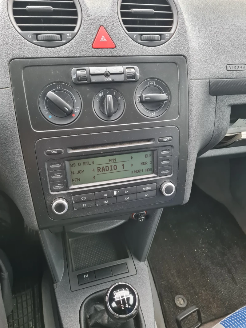 VW Caddy 1.6куб.102к.с.Кади Лайф, снимка 7 - Автомобили и джипове - 53286491
