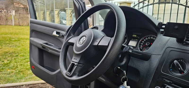 VW Caddy 1.6 TDI Trendline , снимка 16 - Автомобили и джипове - 53466969