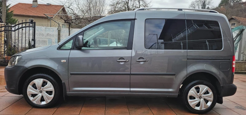 VW Caddy 1.6 TDI Trendline , снимка 6 - Автомобили и джипове - 53466969