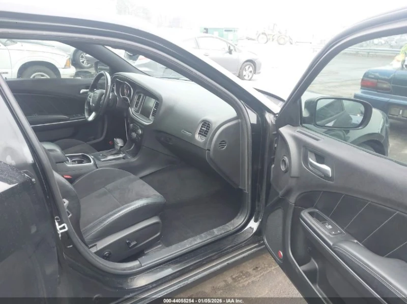 Dodge Charger 2016 DODGE CHARGER ROADTRACK, снимка 10 - Автомобили и джипове - 53530631