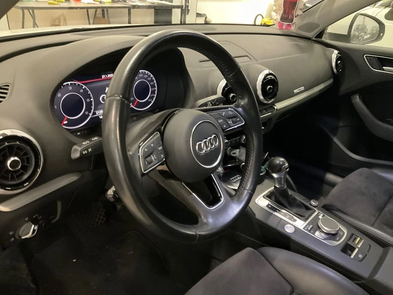 Audi A3 2.0TDI S-LINE DIGITAL MATRIX KAMERA AVTOMATIK, снимка 7 - Автомобили и джипове - 49240076