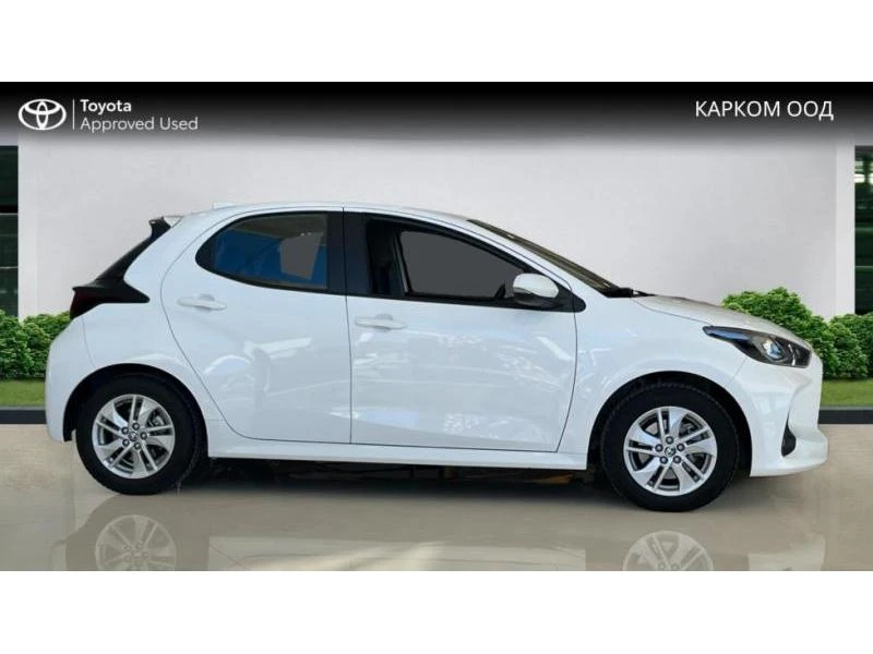 Toyota Yaris 1.5 HEV (ниво Chic), снимка 17 - Автомобили и джипове - 53827711