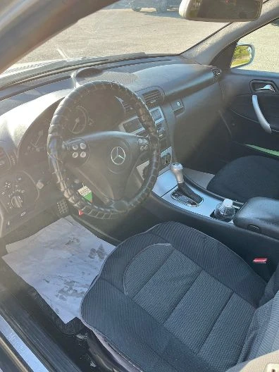 Mercedes-Benz 220, снимка 7 - Автомобили и джипове - 54486251