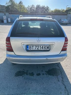 Mercedes-Benz 220, снимка 4 - Автомобили и джипове - 54486251