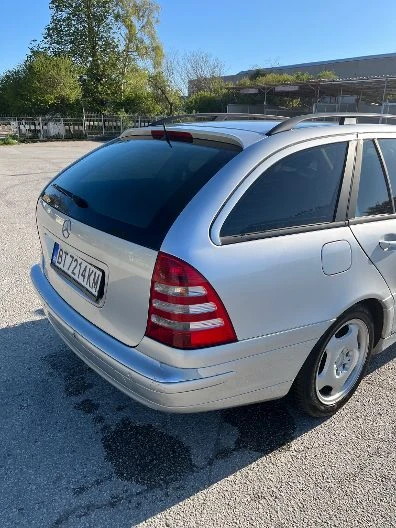 Mercedes-Benz 220, снимка 3 - Автомобили и джипове - 54486251