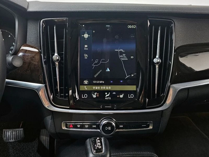 Volvo S90 2.0 Automatic, снимка 13 - Автомобили и джипове - 55975482