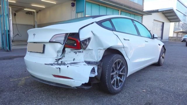 Tesla Model 3 SR-RWD-Plus-SWISS, снимка 3 - Автомобили и джипове - 56537939