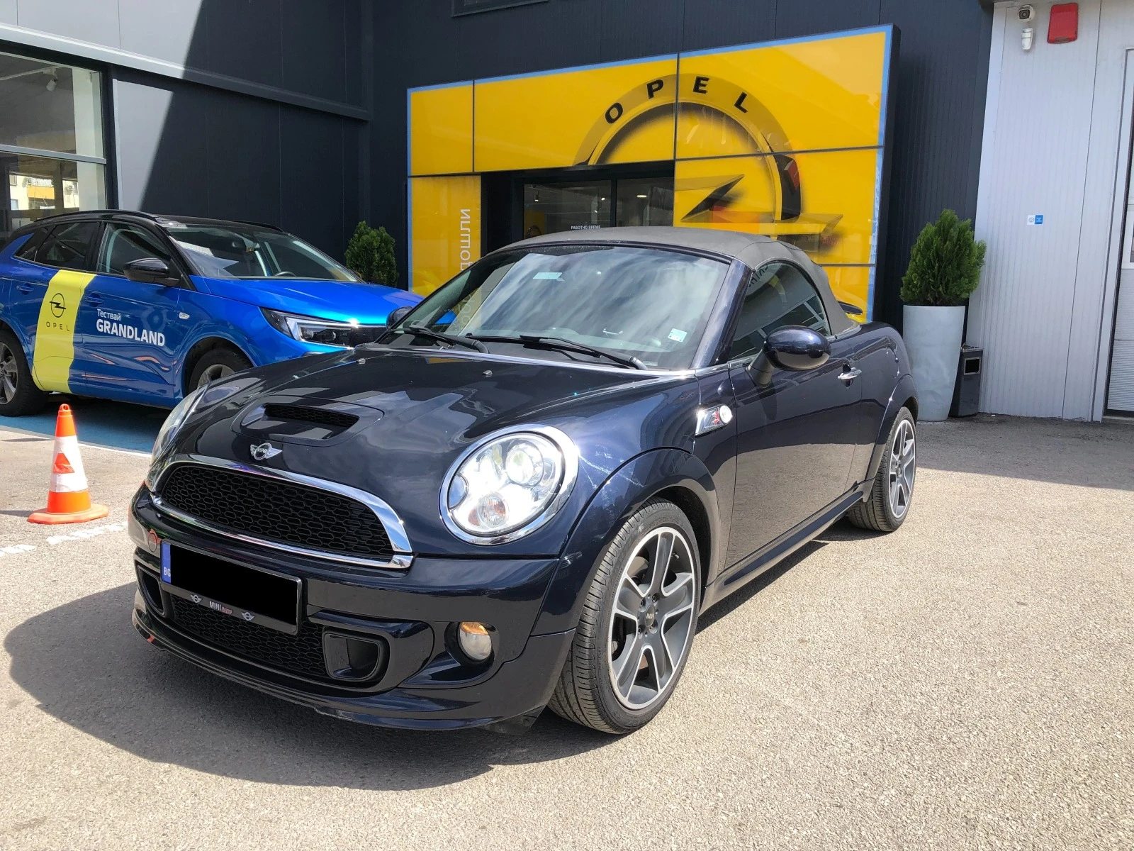 Mini Cooper s cabrio 1.6 TURBO - изображение 2