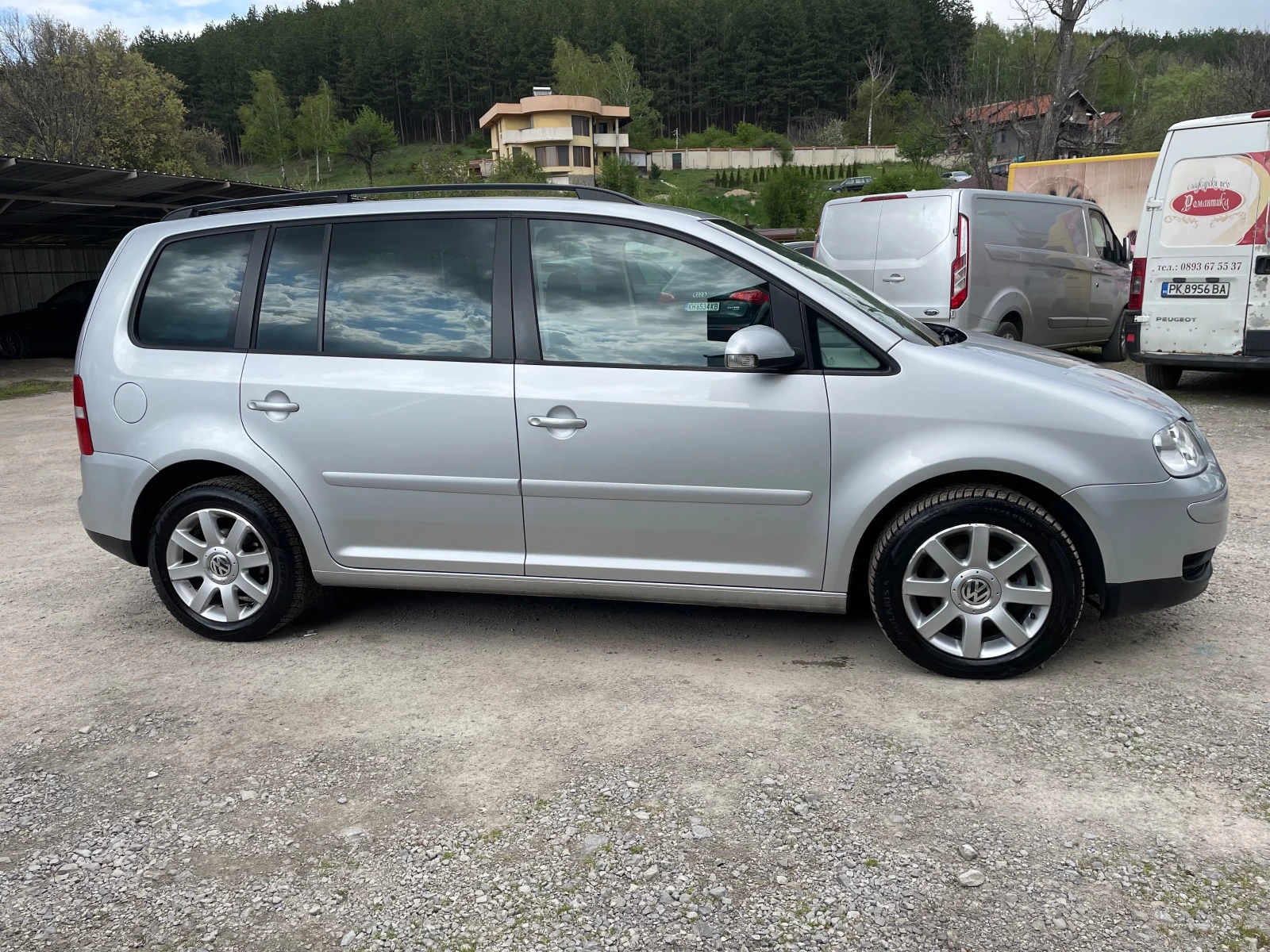 VW Touran 1.9TDI 6-скорости* Италия* 6+ 1  - изображение 4