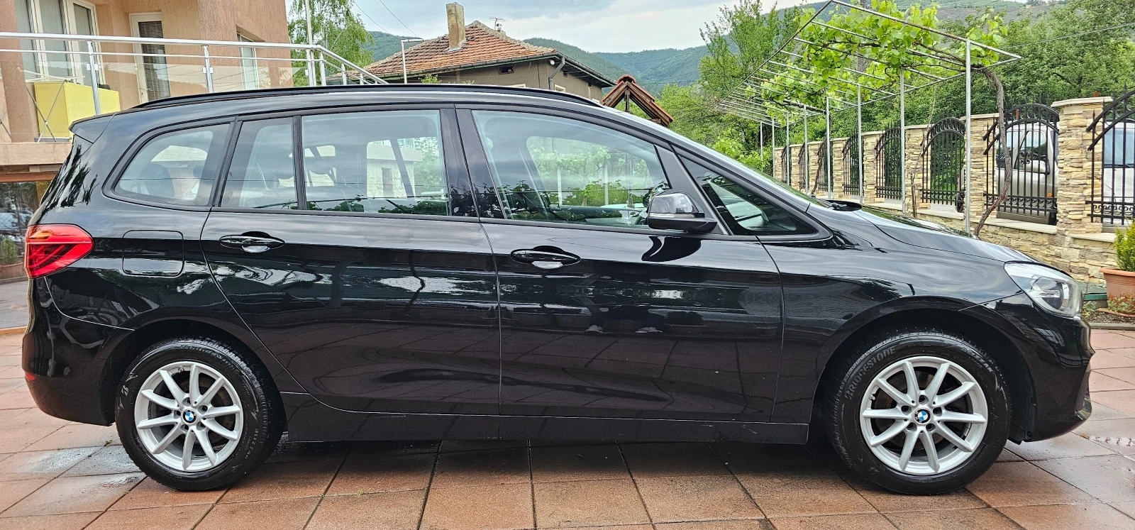 BMW 218 Gran Tourer 218d Advantage  - изображение 4