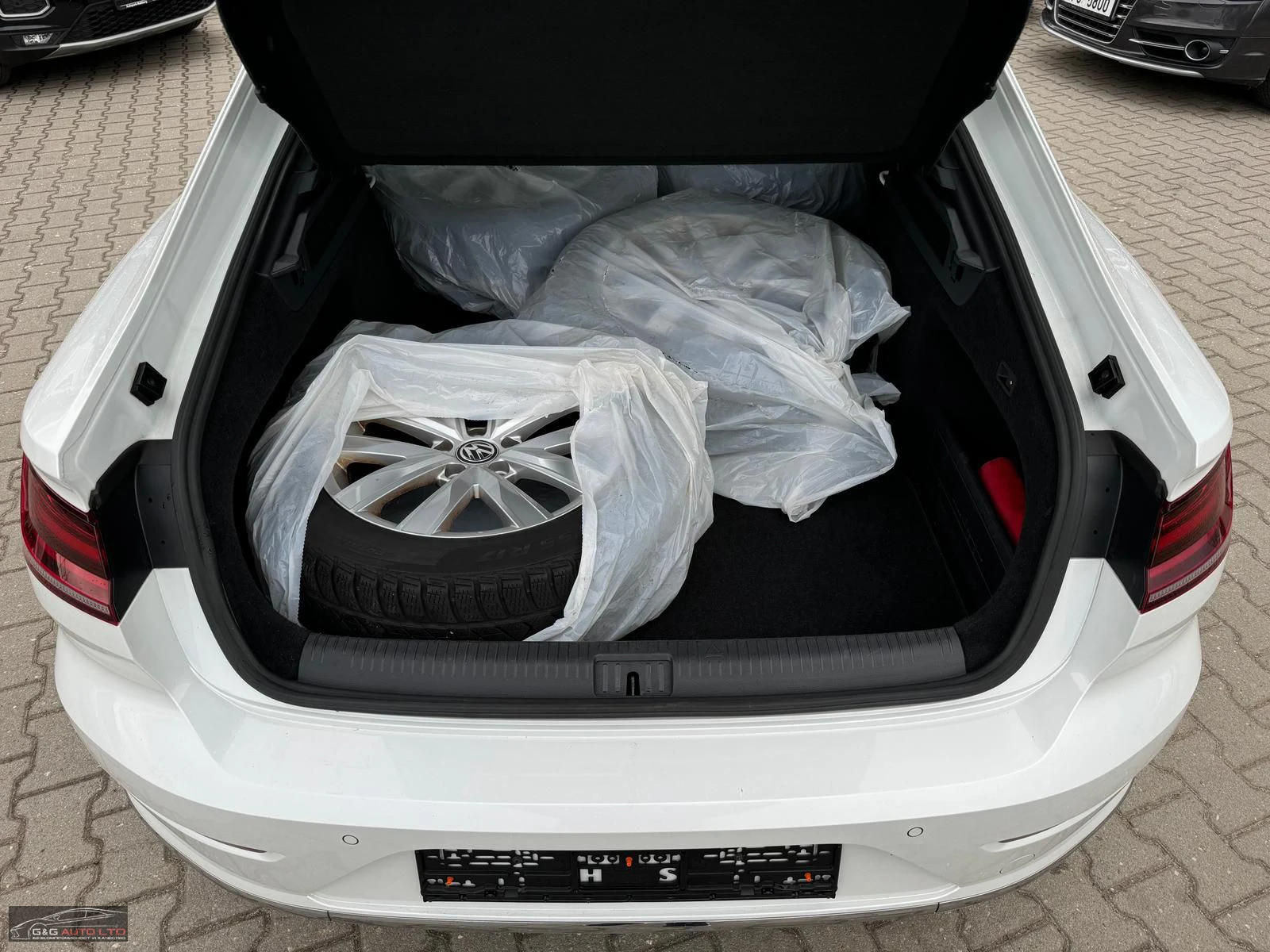 VW Arteon 2.0TDI/190HP/R-LINE/4X4/NAVI/CAM/KLESS/AMBI/568v - изображение 7