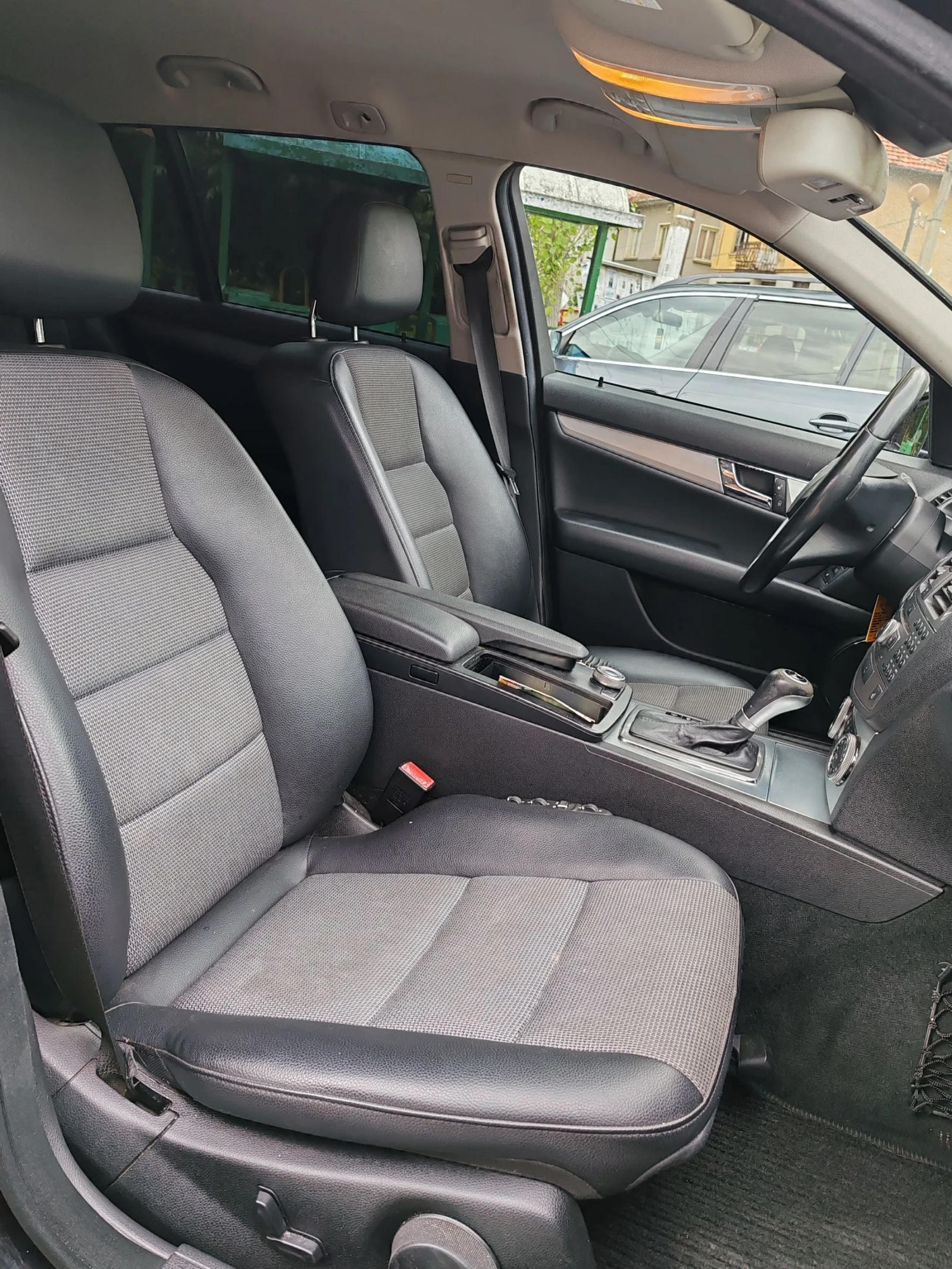 Mercedes-Benz C 220 2.2 CDI 170 k.c - изображение 8