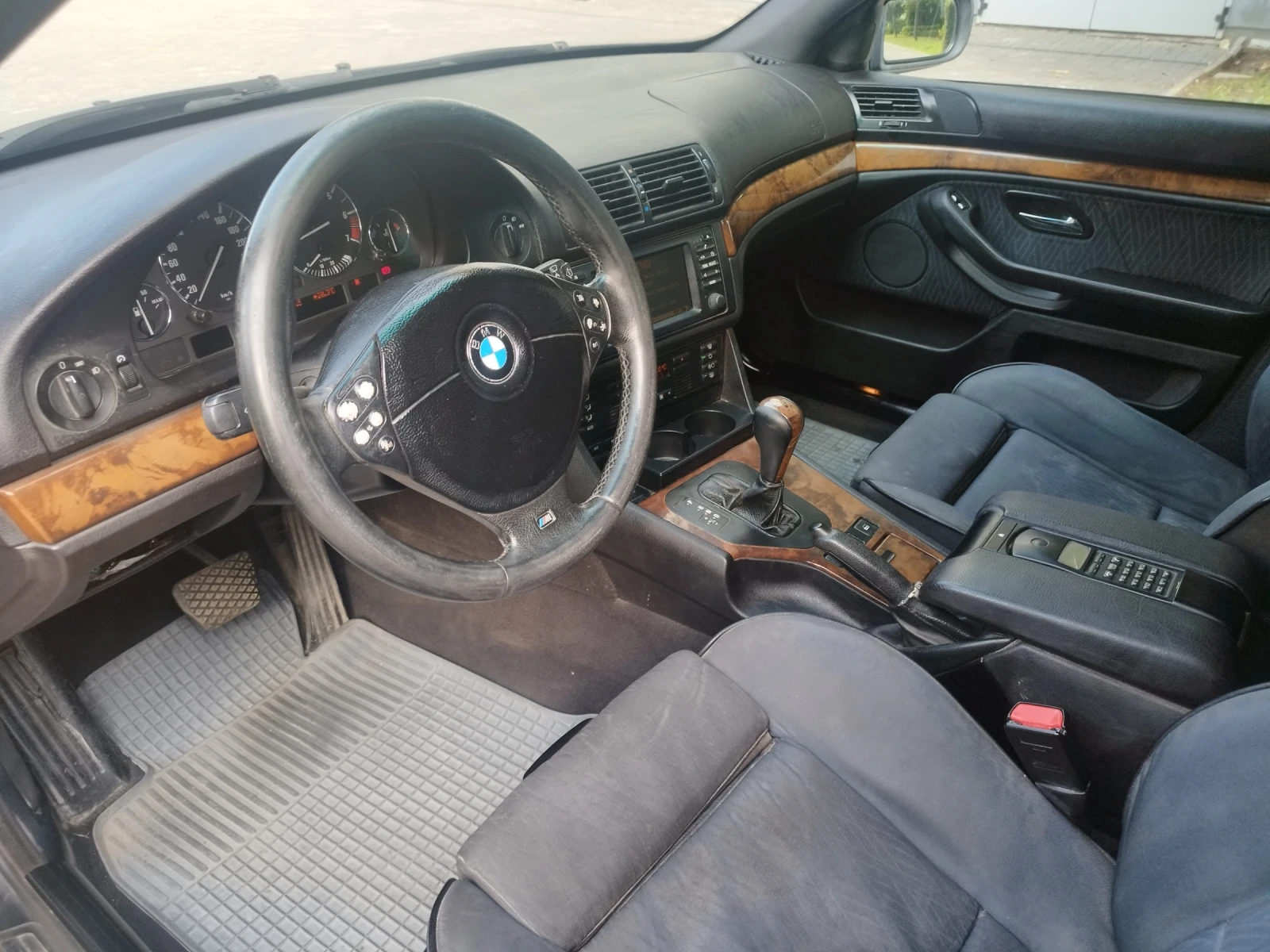 BMW 525 2.5 газ/бензин  - изображение 7