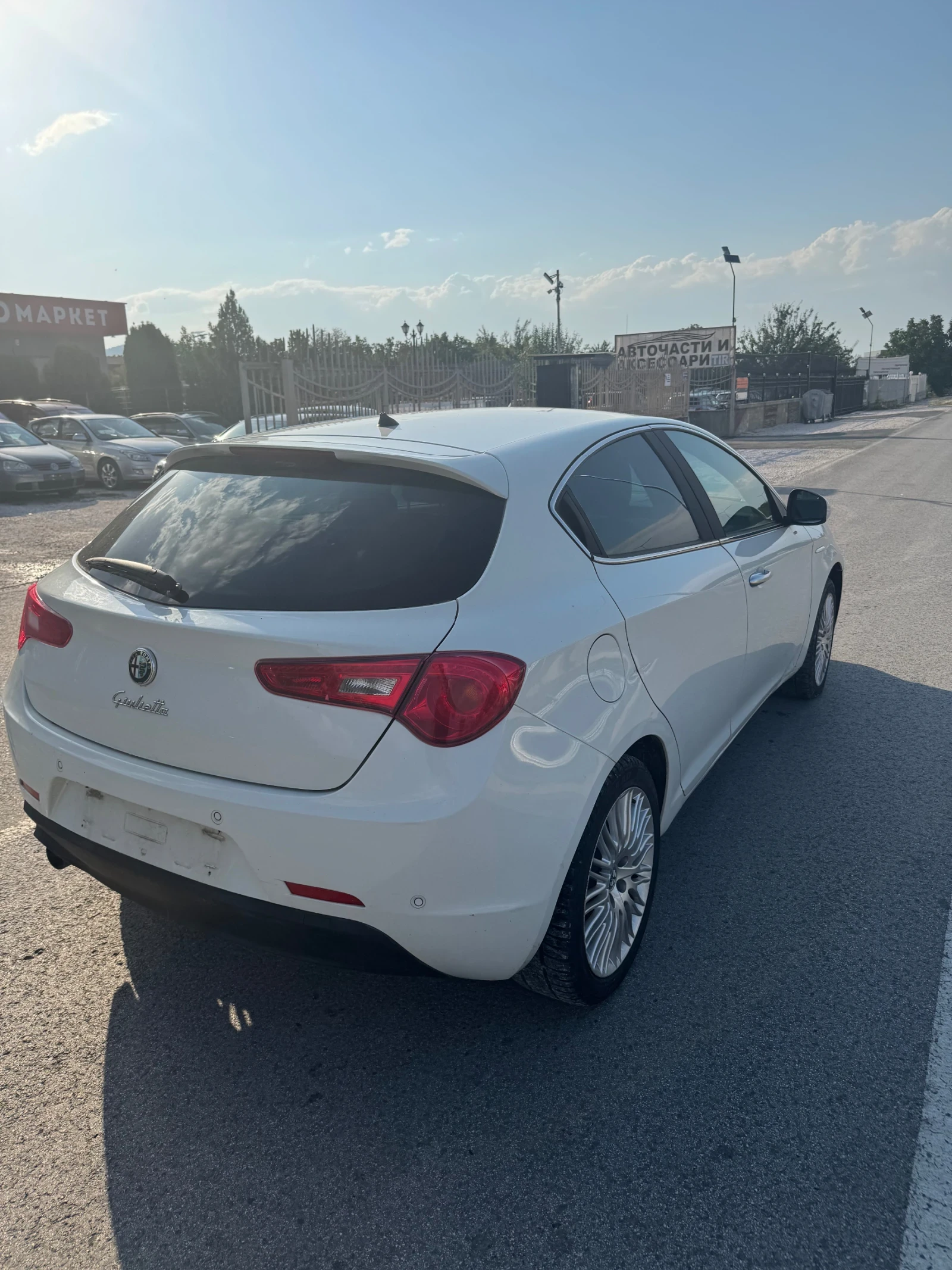 Alfa Romeo Giulietta Автоматик - изображение 4