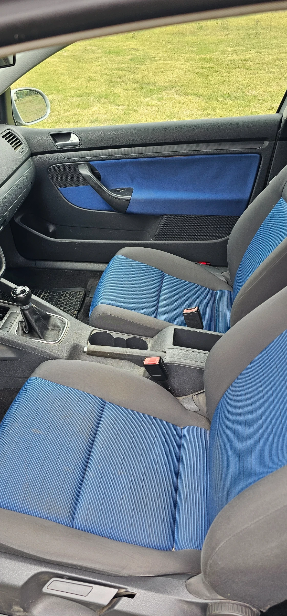 VW Golf 5 - 1.6i  - изображение 10