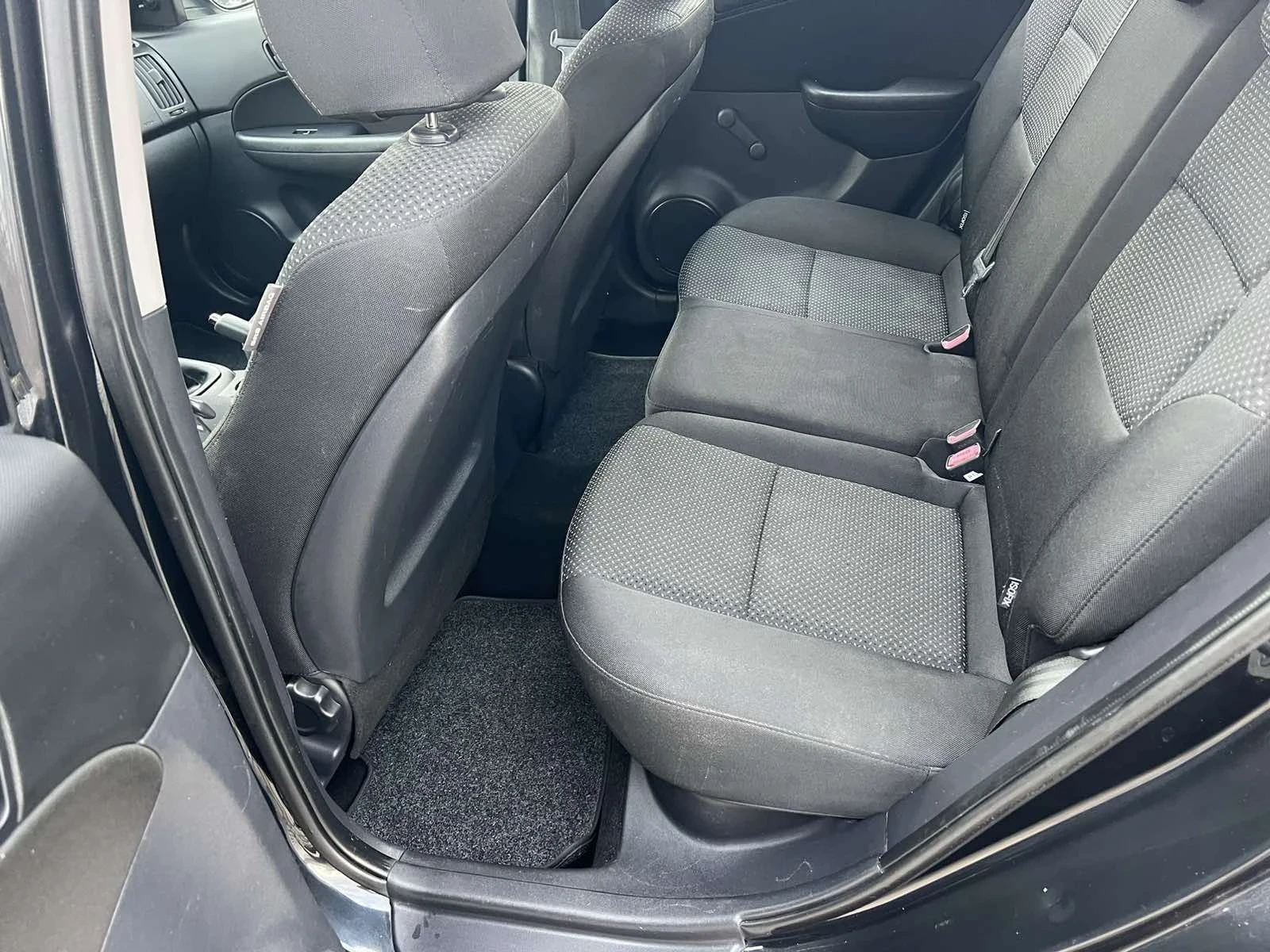 Hyundai I30 1.4i - изображение 10