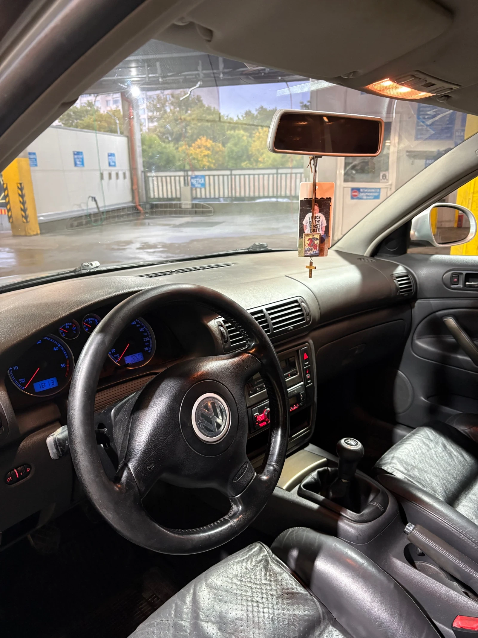 VW Passat  - изображение 7