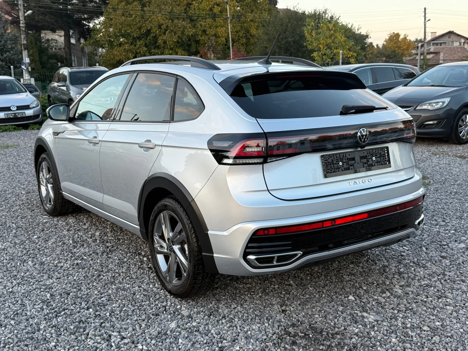 VW Taigo R-Line Plus 1.0 TSI (110 кс) DSG/44000km/IQ Light - изображение 7