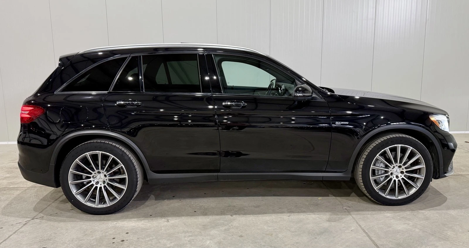 Mercedes-Benz C 43 AMG 4MATIC AMG - изображение 4