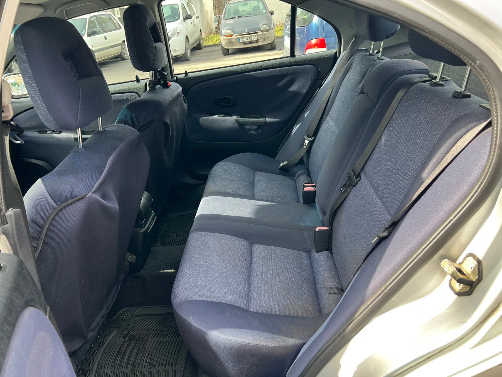 Mitsubishi Carisma  - изображение 6