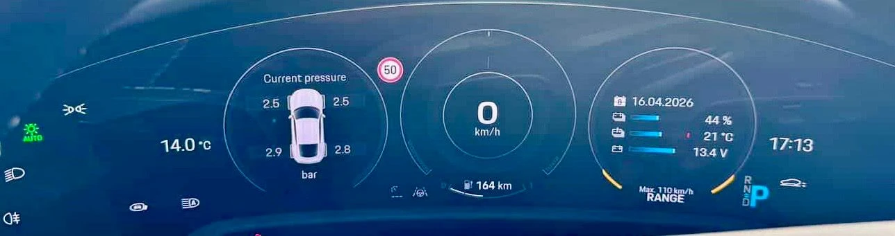 Porsche Taycan Turbo S* Burmester* Chrono* Full* Approved* Лизинг, снимка 11 - Автомобили и джипове - 54220344