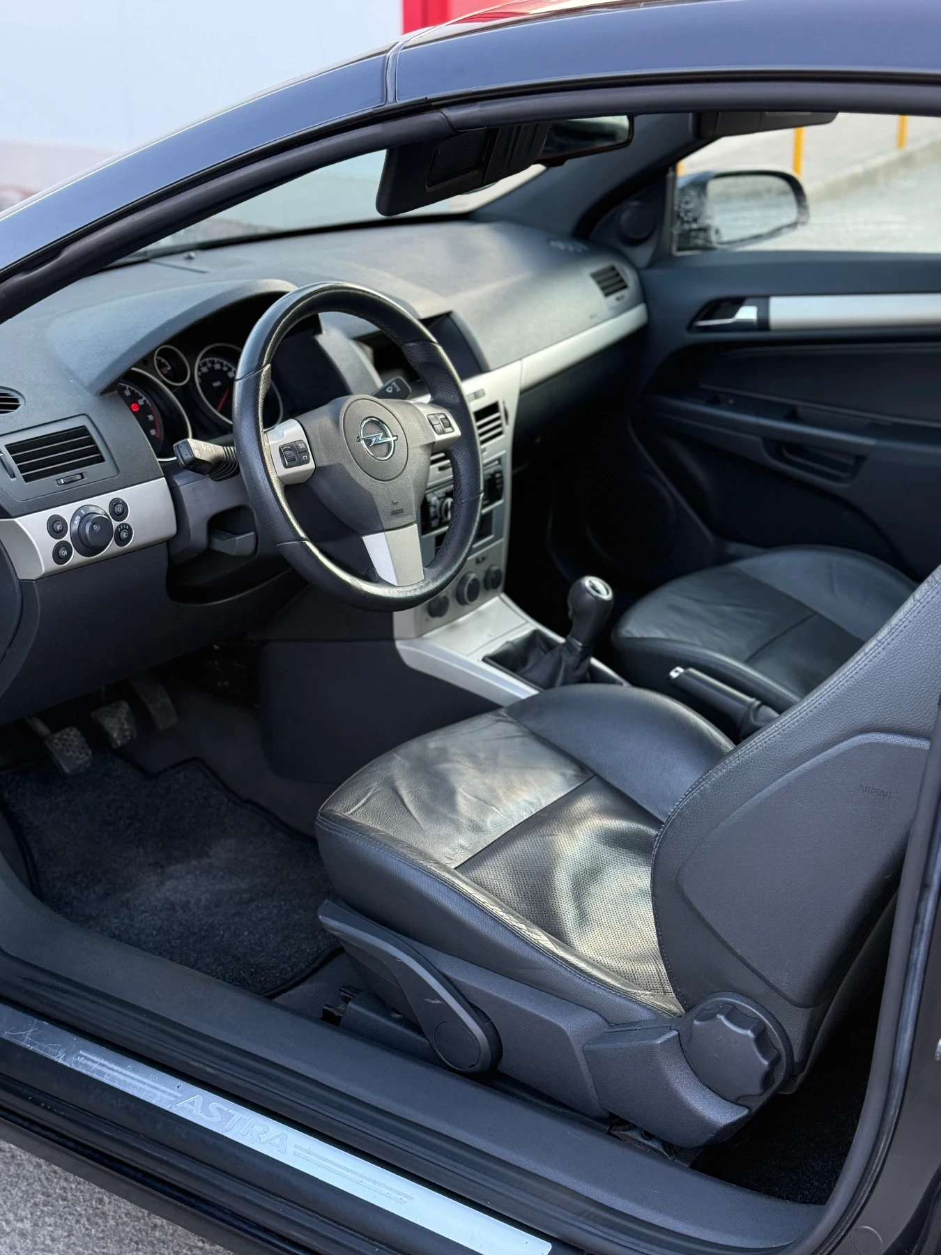 Opel Astra 1.6i, снимка 7 - Автомобили и джипове - 54244219