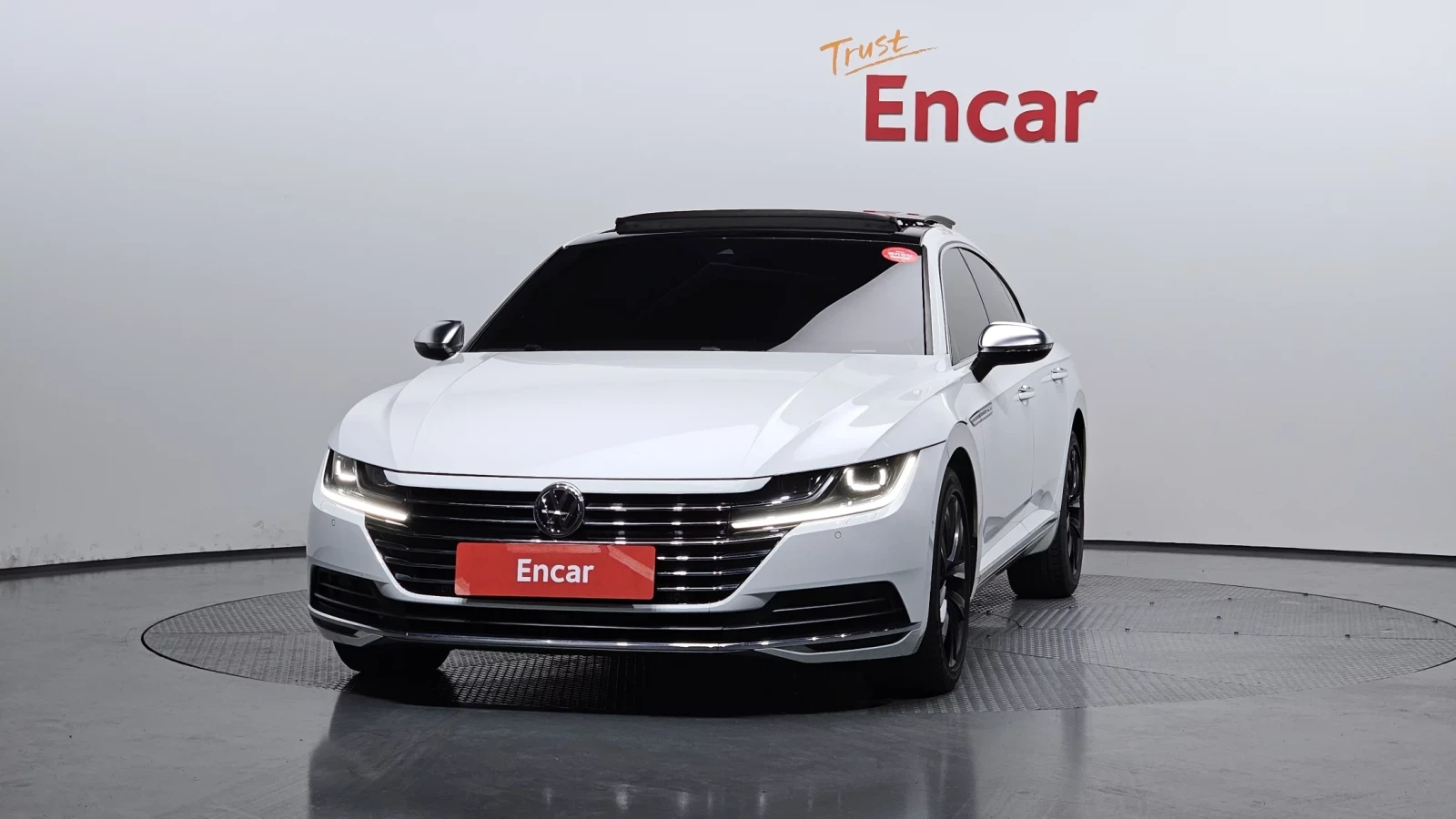 VW Arteon 2019* TDI Prestige* 88836км* КРАЙНА ЦЕНА, снимка 2 - Автомобили и джипове - 54441441