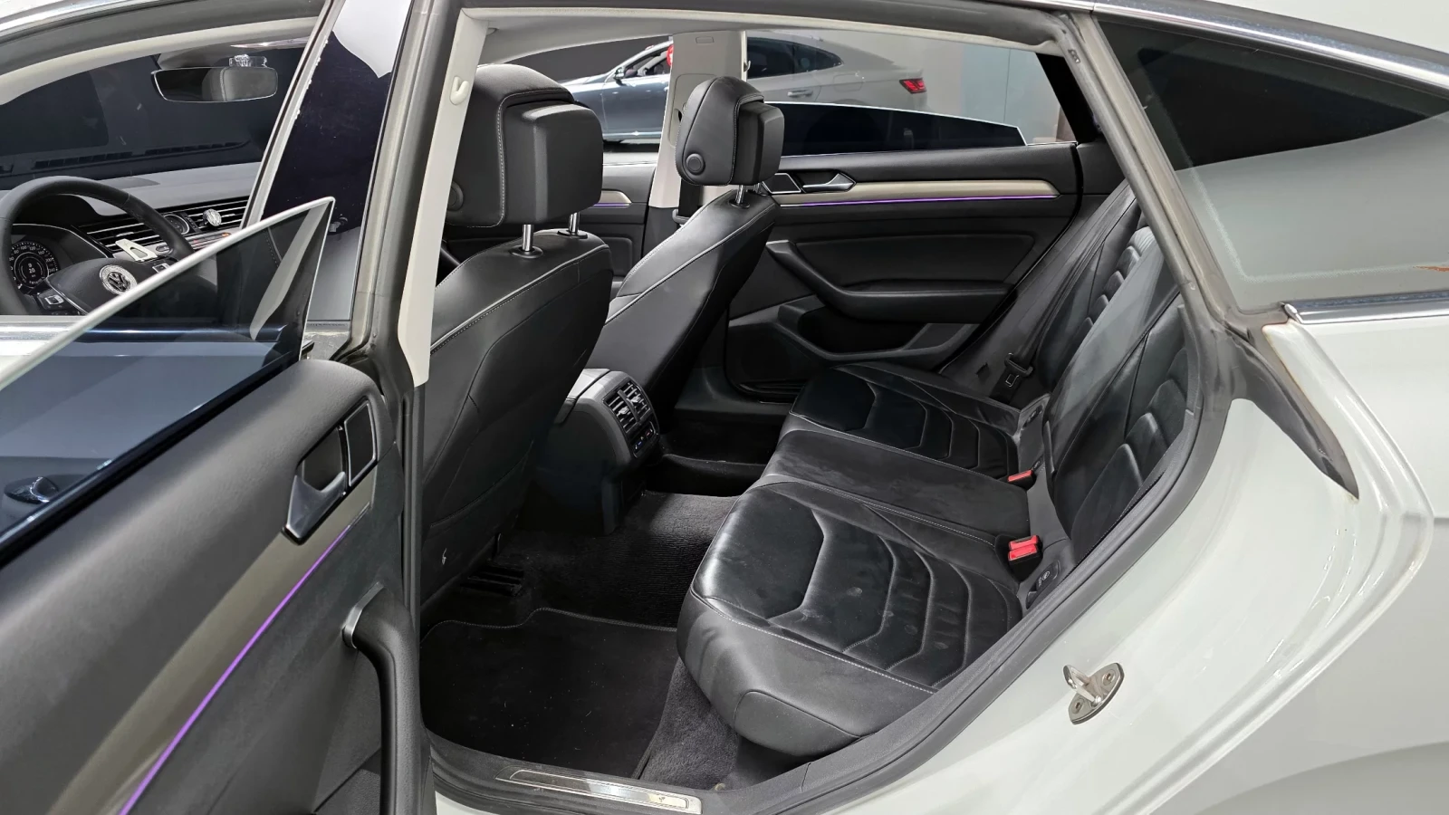 VW Arteon 2019* TDI Prestige* 88836км* КРАЙНА ЦЕНА, снимка 15 - Автомобили и джипове - 54441441