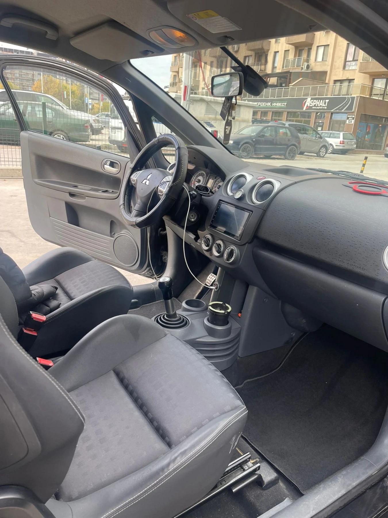 Mitsubishi Colt, снимка 11 - Автомобили и джипове - 55133094