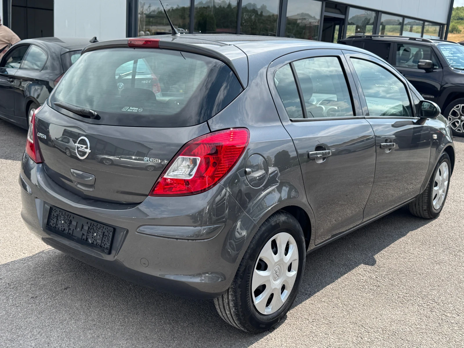 Opel Corsa 1.2i GAZ ENJOY, снимка 4 - Автомобили и джипове - 55399296