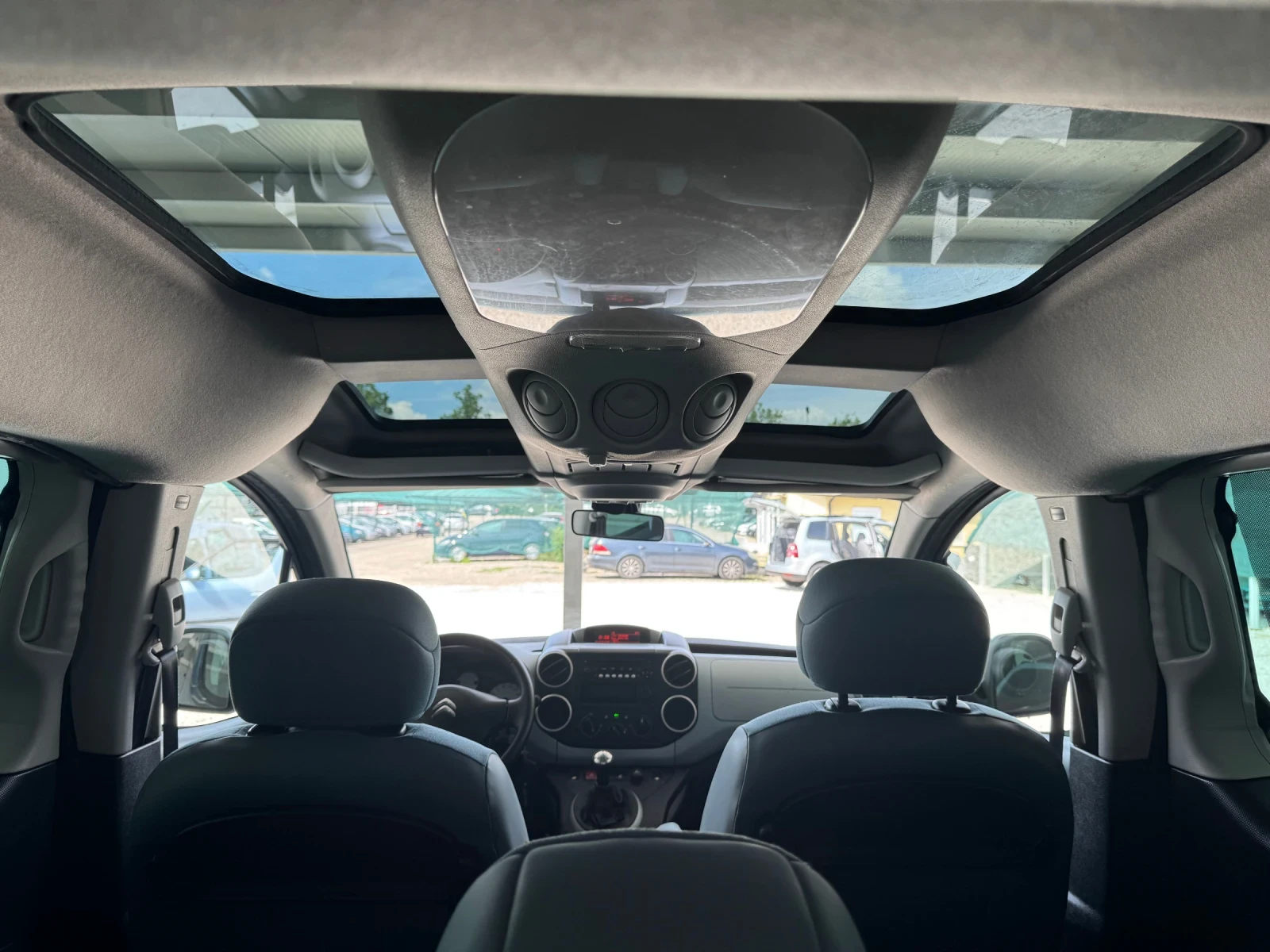 Citroen Berlingo 1.6-Benzin-Multispace-Panorama, снимка 14 - Автомобили и джипове - 55435771