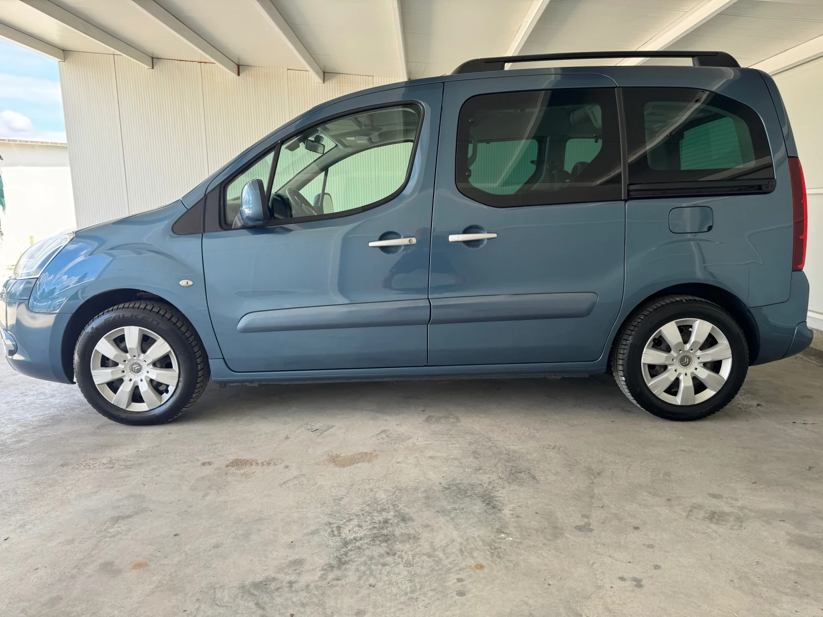 Citroen Berlingo 1.6-Benzin-Multispace-Panorama, снимка 3 - Автомобили и джипове - 55435771