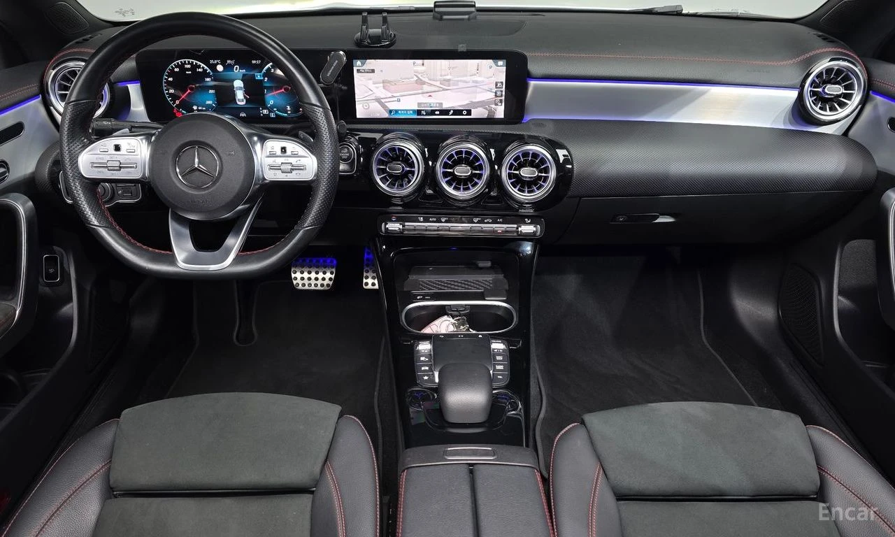 Mercedes-Benz CLA 250 4MATIC* AMG* DISTRONIC* АЛКАНТАРА* КРАЙНА ЦЕНА, снимка 10 - Автомобили и джипове - 55522283