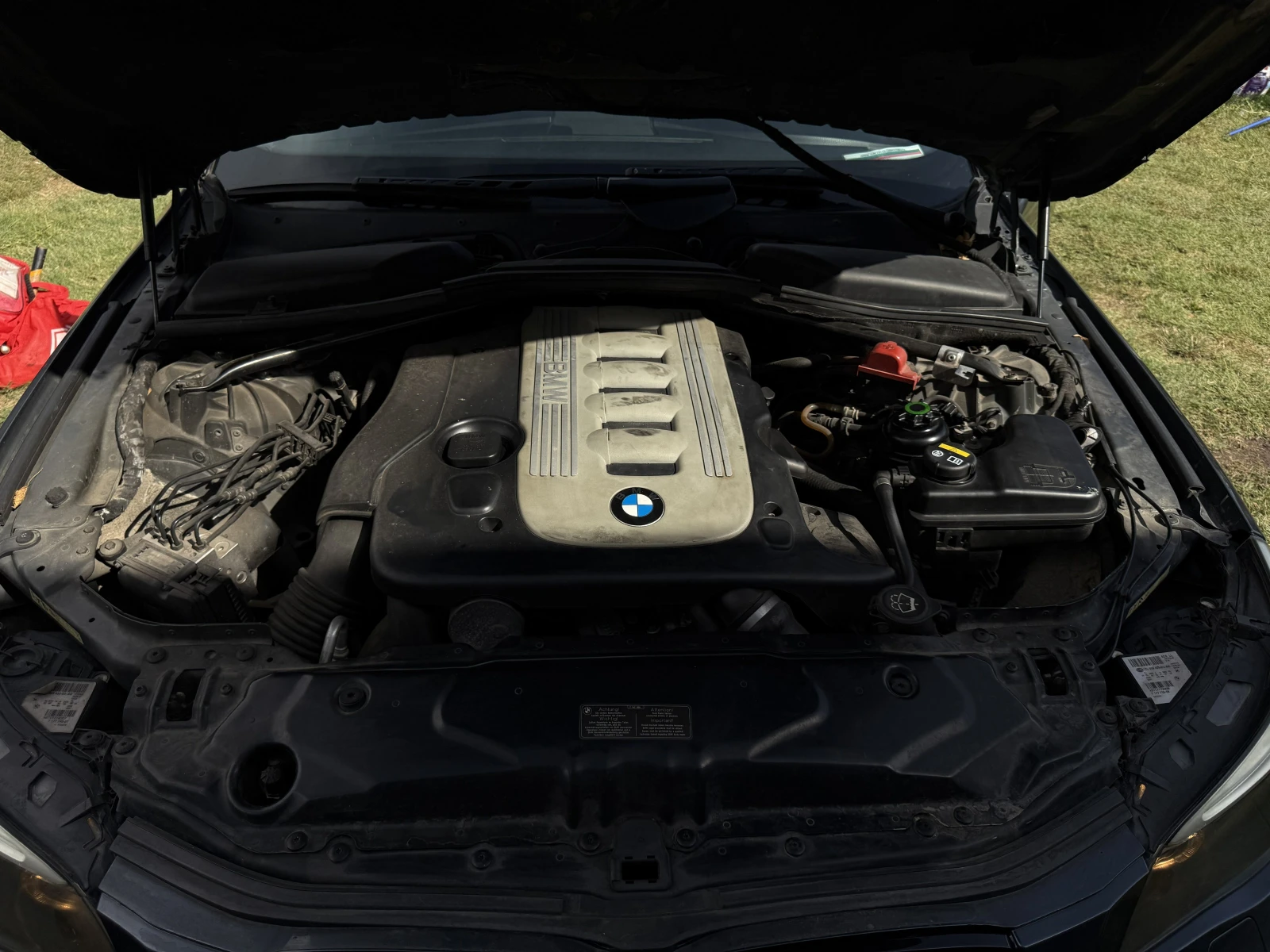 BMW 530 E60| M-PACK| Shadowline| Bi-xenon, снимка 9 - Автомобили и джипове - 55886787