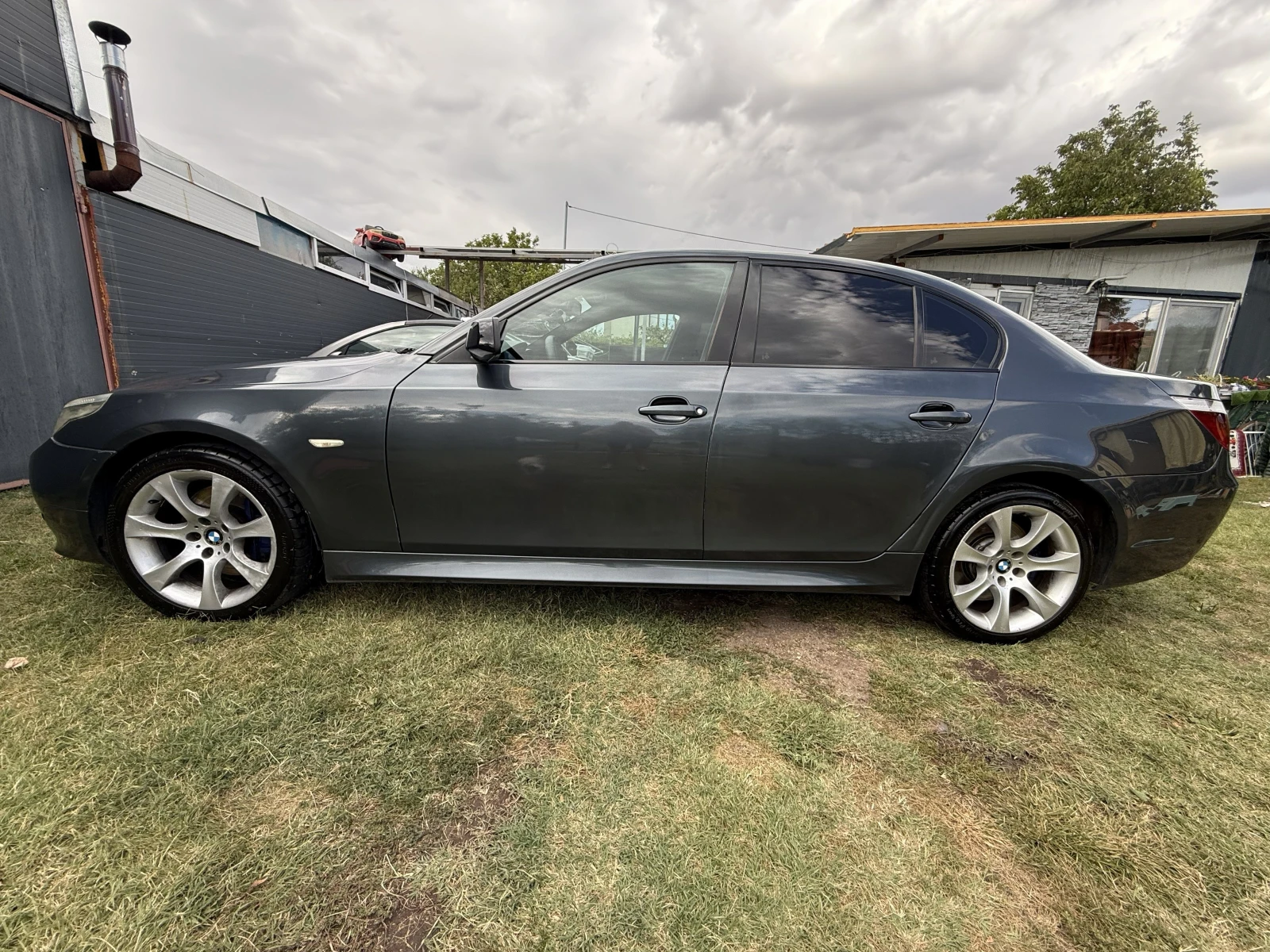 BMW 530 E60| M-PACK| Shadowline| Bi-xenon, снимка 6 - Автомобили и джипове - 55886787