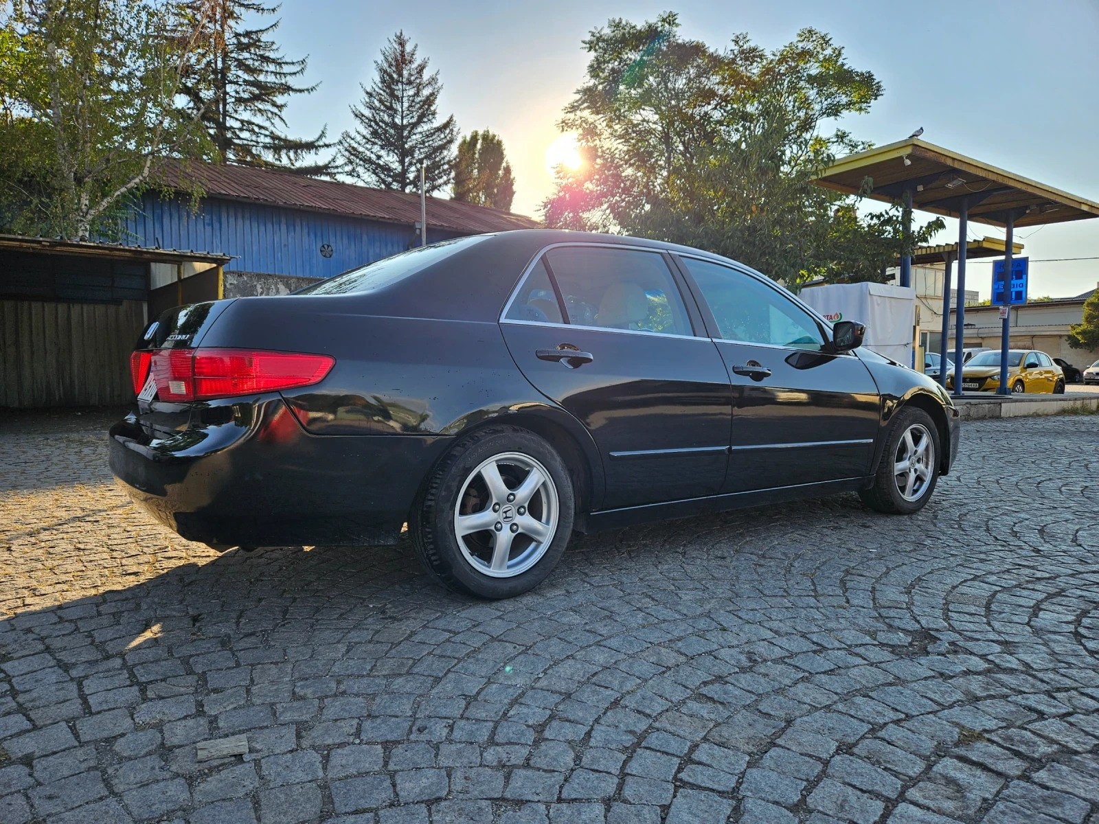 Honda Accord 2.4i-vtec, снимка 2 - Автомобили и джипове - 56137031