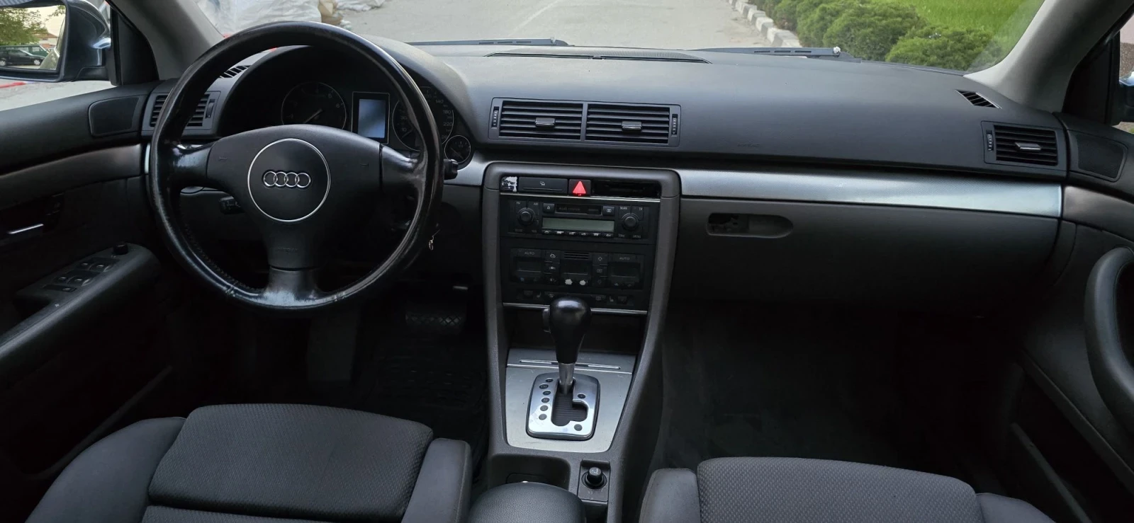 Audi A4 2.0i Автомат, снимка 14 - Автомобили и джипове - 56243647
