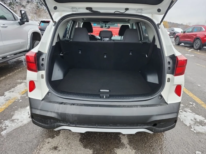 Kia Seltos * LX * CARFAX * БЕЗ ПЪРВОНАЧАЛНА ВНОСКА, снимка 13 - Автомобили и джипове - 52723509