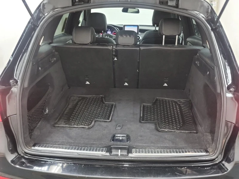 Mercedes-Benz GLC 300 AMG-line* 360View* Пано* Подгрев, снимка 16 - Автомобили и джипове - 52849140