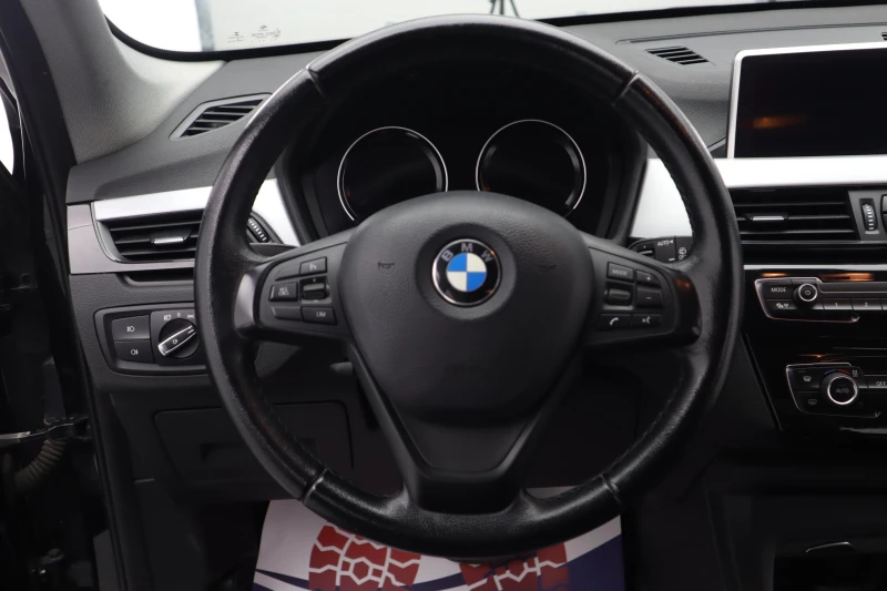BMW X1 18d / sDrive / LED, снимка 12 - Автомобили и джипове - 53203457